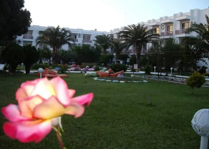 منتجع Etap Altinel 3*