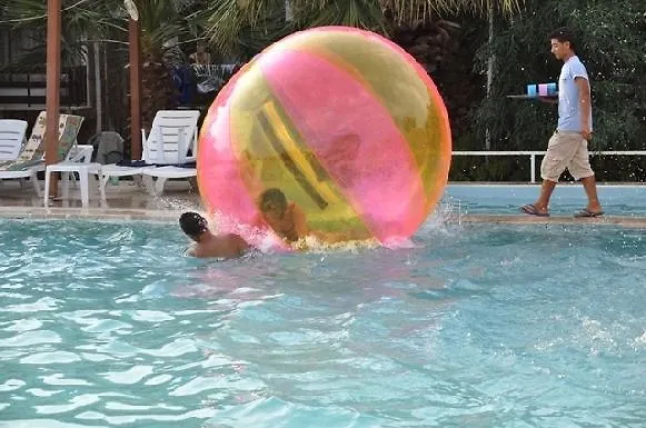 منتجع Etap Altinel 3*